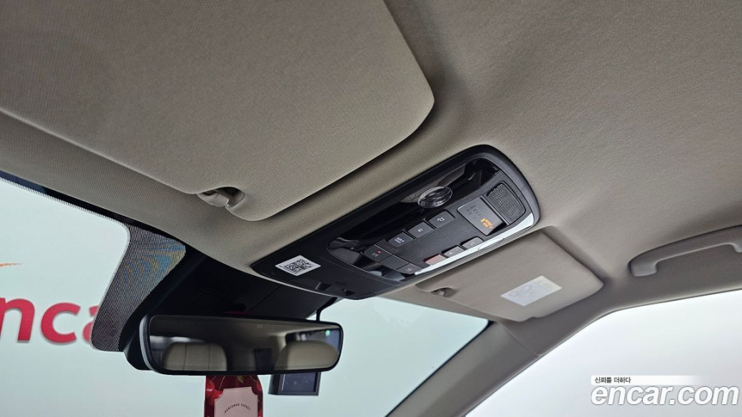 Kia Carnival 7-Seater Signature, 2023