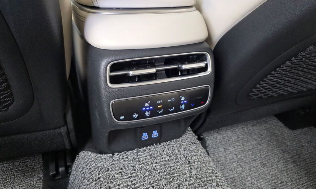 Genesis GV70 2.5T Gasoline 2WD, 2025