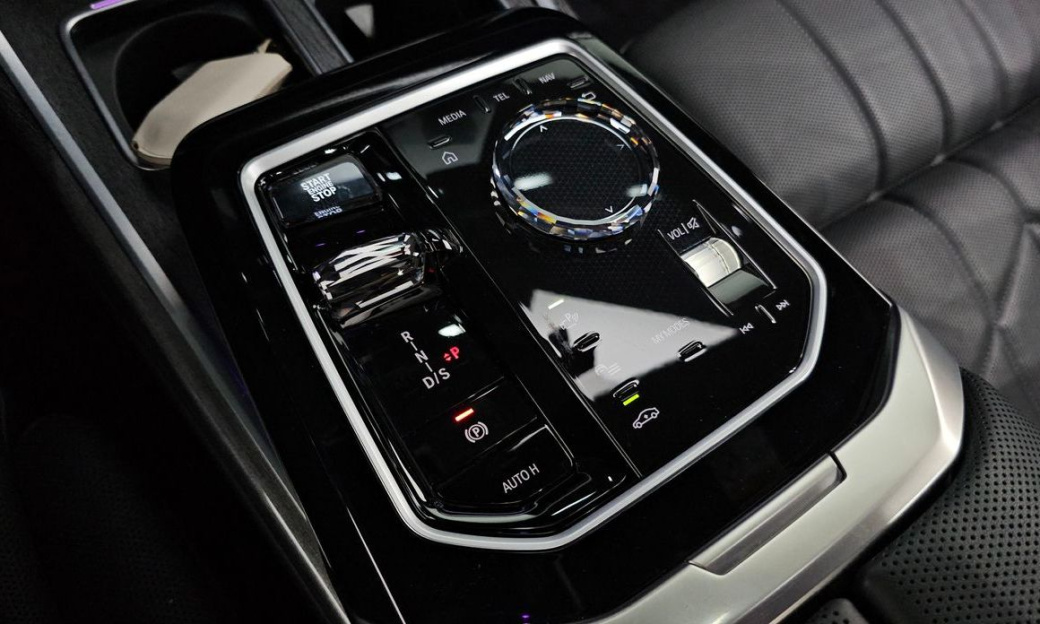 BMW 7-Series 740d xDrive M Sport, 2024