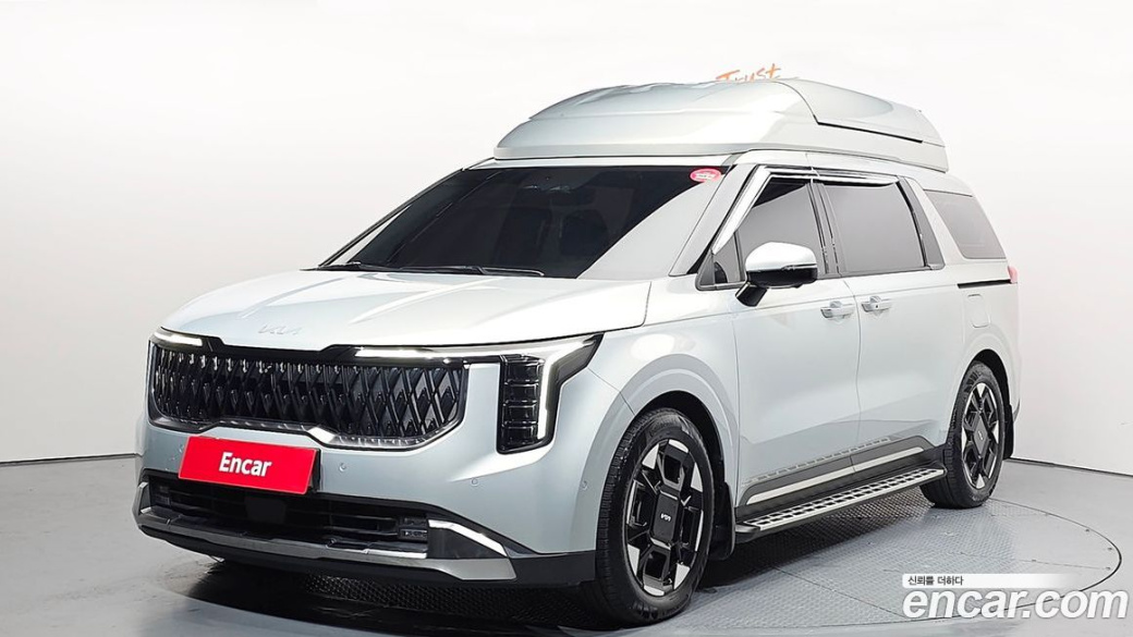 Kia Carnival 7-Seater Outdoor, 2024
