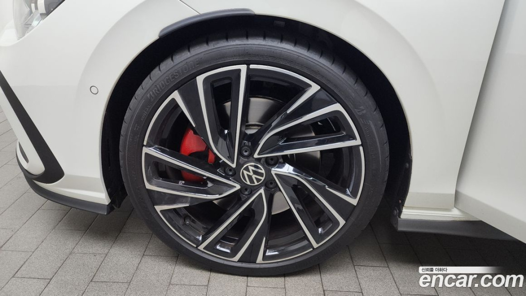 Volkswagen Golf 2.0 GTI, 2023
