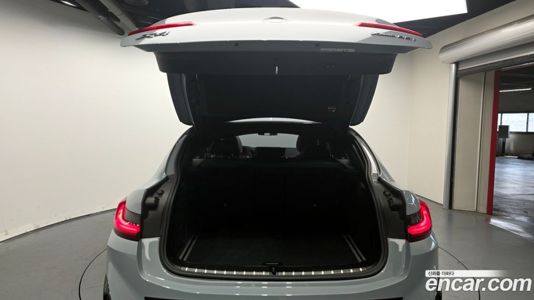 BMW X4 xDrive20i M Sport, 2024