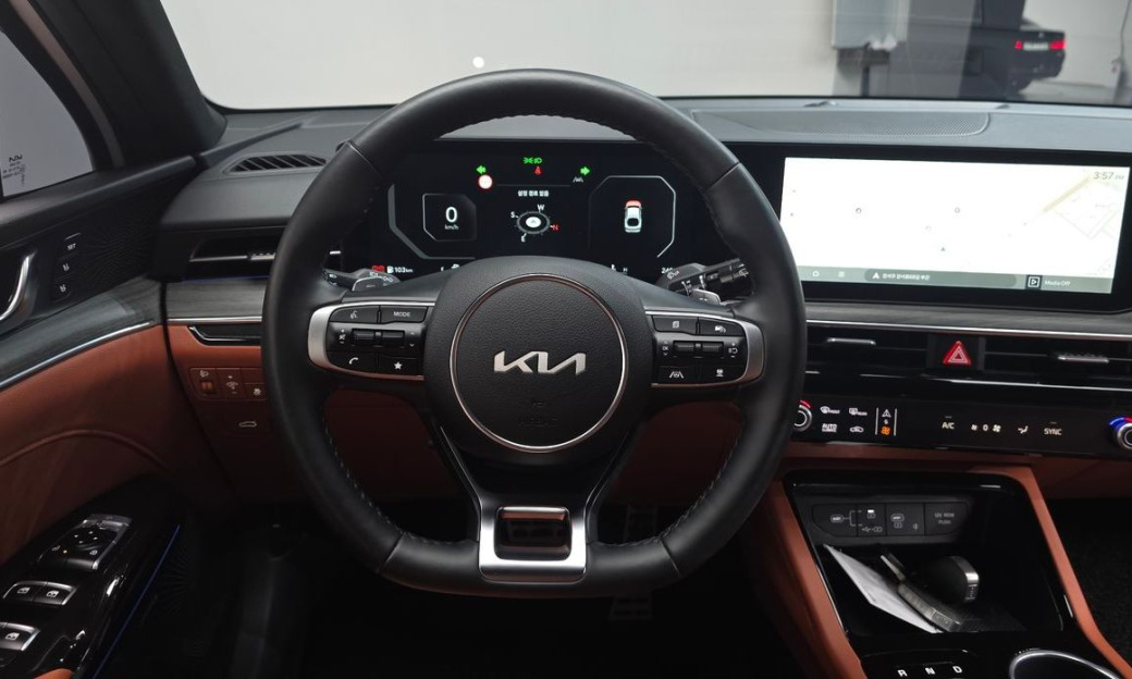 Kia K5 1.6 Turbo, 2024