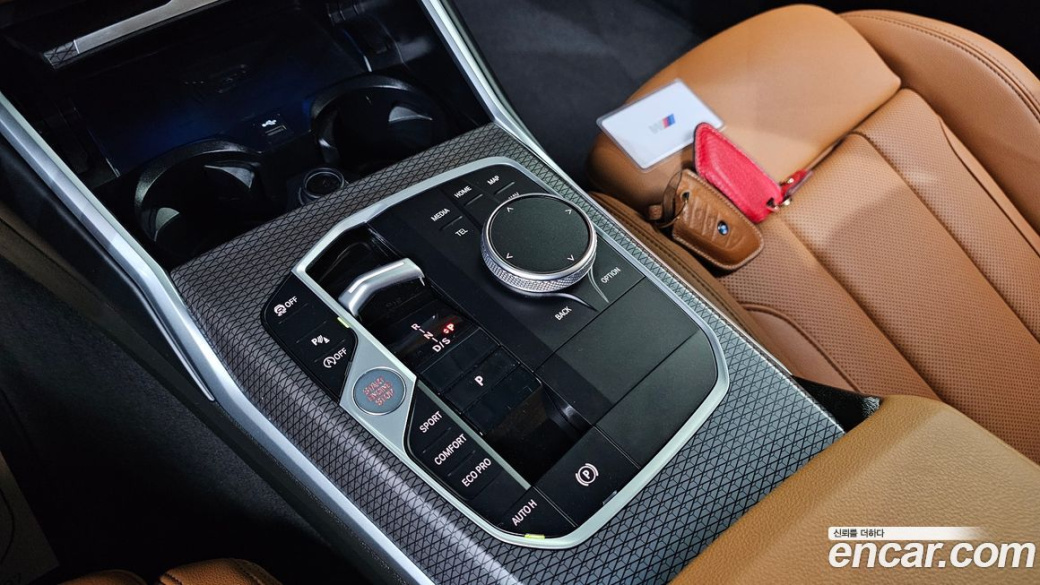 BMW 3-Series 320i M Sport, 2024