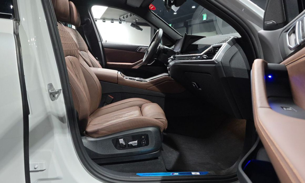 BMW X6 xDrive40i M Sport, 2025