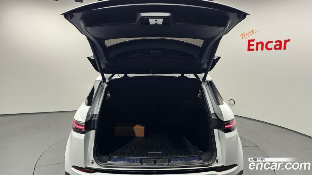 Land Rover Range Rover Evoque P250 Dynamic SE, 2026