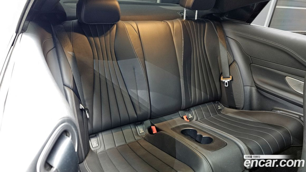 Mercedes-Benz E-Class E300d 4MATIC Coupe, 2022