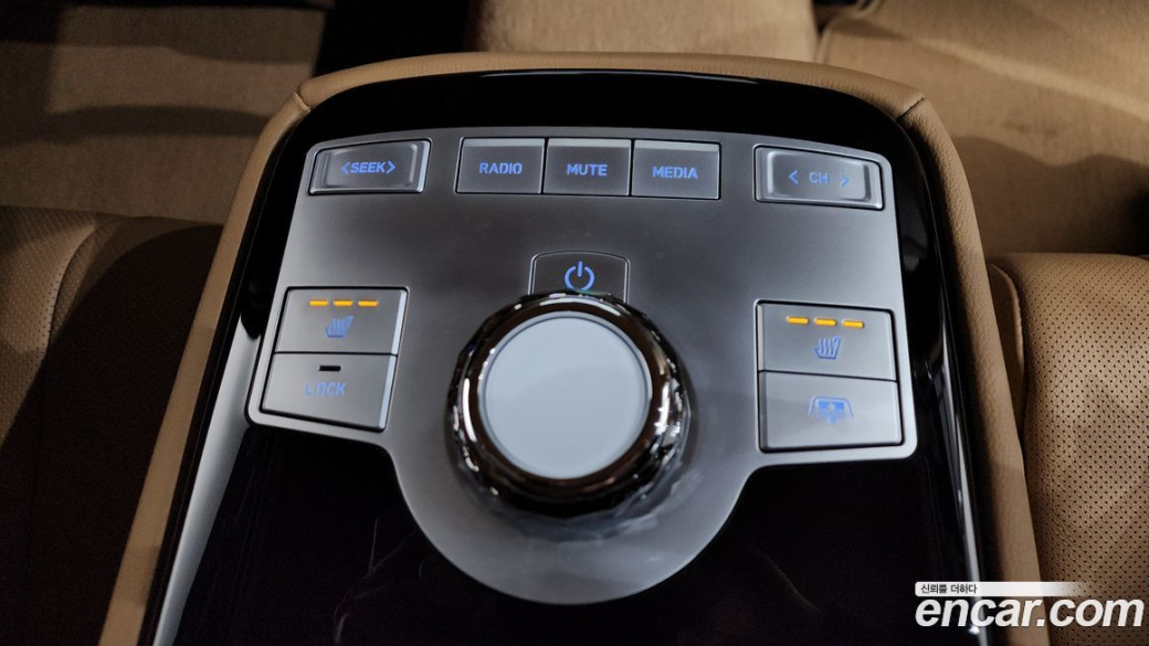 Genesis G80 Gasoline 2.5 Turbo AWD, 2025