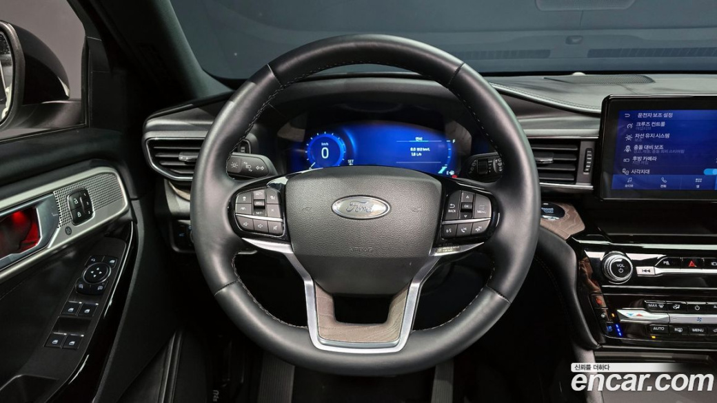 Ford Explorer 3.0 Platinum 4WD, 2023