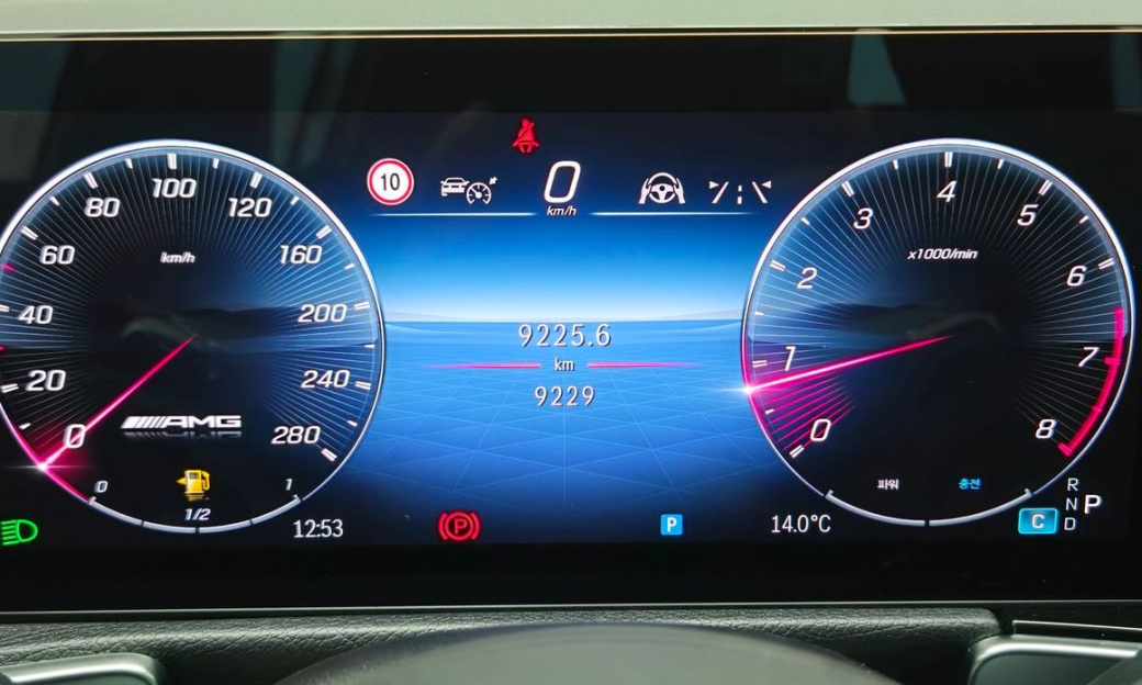 Mercedes-Benz GLB-Class AMG GLB35 4MATIC, 2025