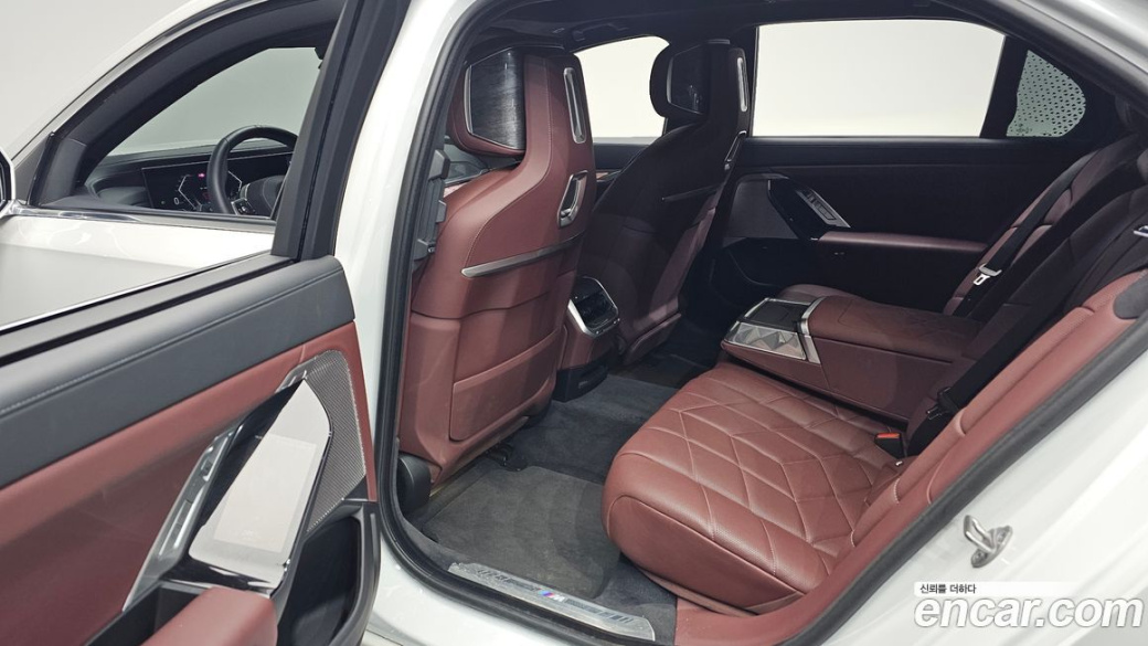 BMW 7-Series 740i sDrive M Sport, 2023