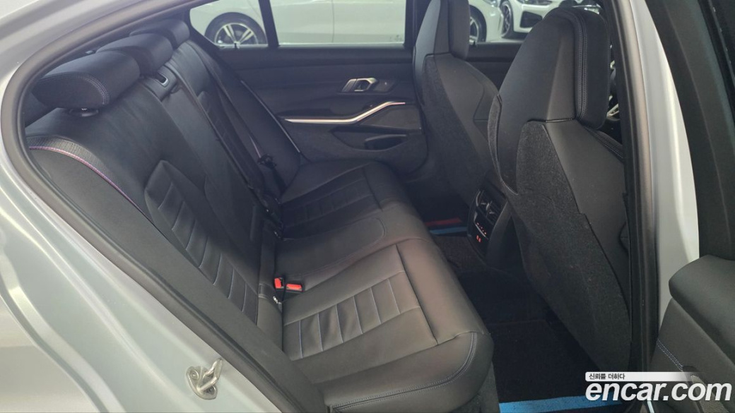BMW 3-Series M340i Pro, 2025