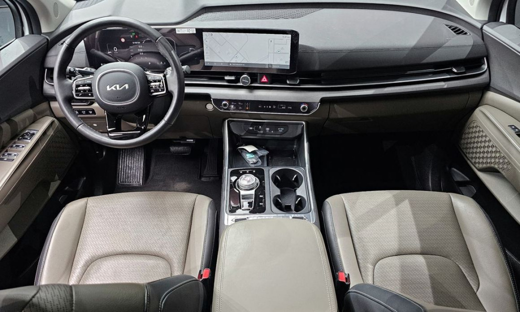 Kia Carnival 7-Seater Noblesse, 2025