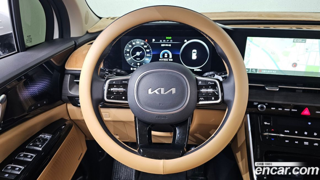 Kia Carnival 7-Seater Signature, 2023