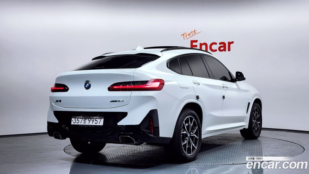 BMW X4 xDrive20i M Sport, 2023