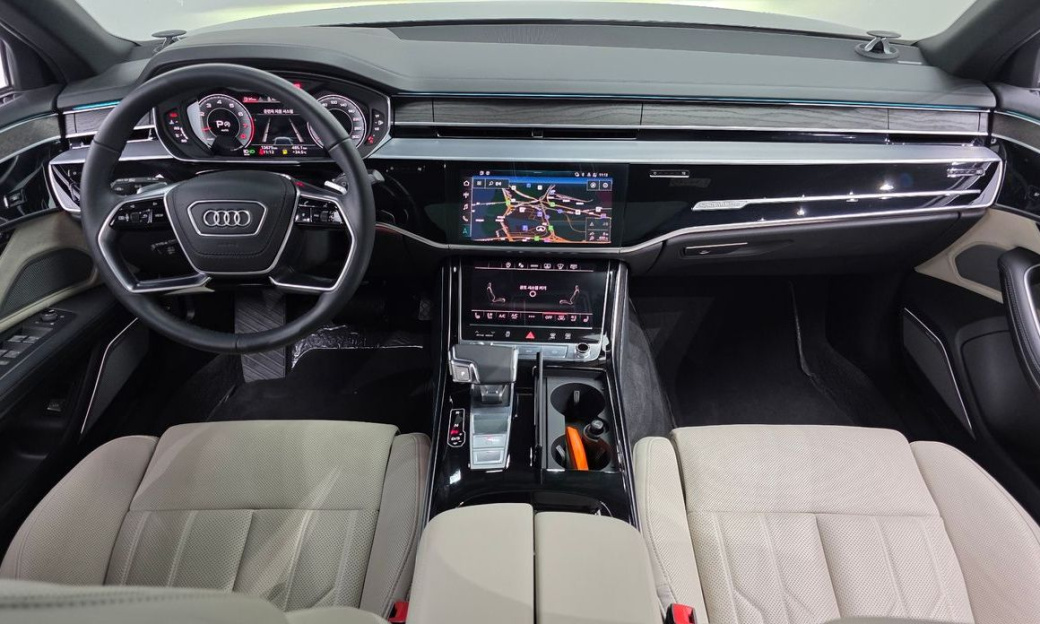 Audi A8 55 TFSI Quattro Premium LWB, 2023
