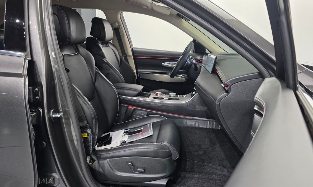 Genesis GV70 2.5T Gasoline AWD, 2025