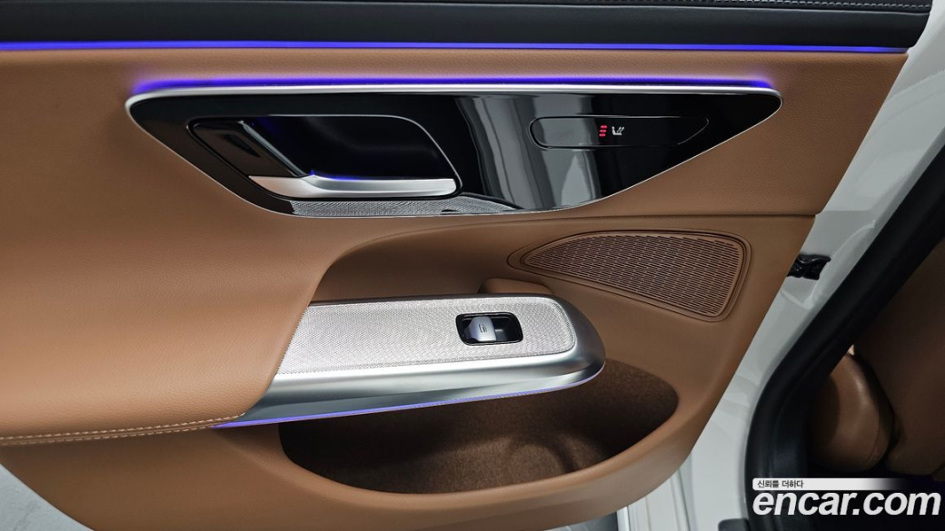 Mercedes-Benz E-Class E220d 4MATIC Exclusive, 2024