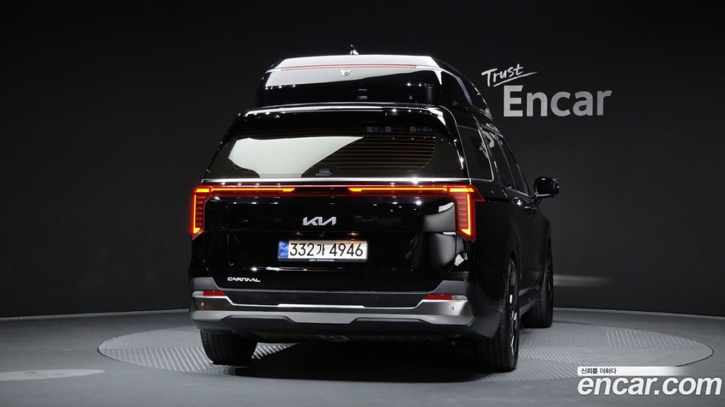 Kia Carnival 9-Seater Hi Limousine (Special Vehicle), 2024