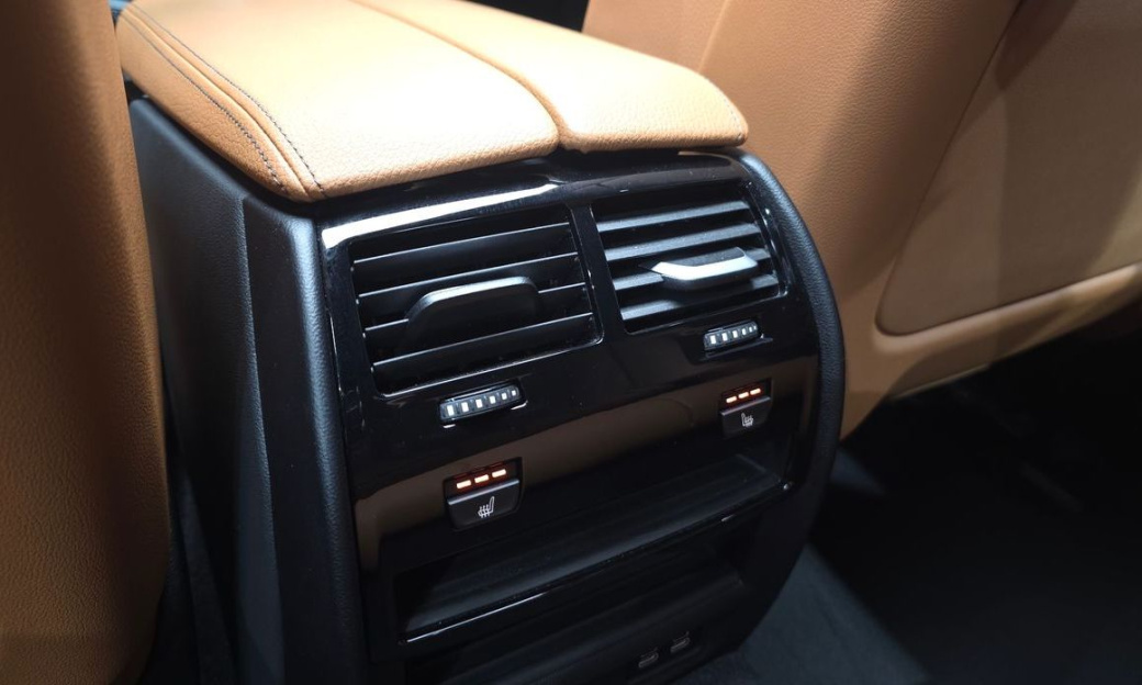 BMW 5-Series 520i M Sport, 2023
