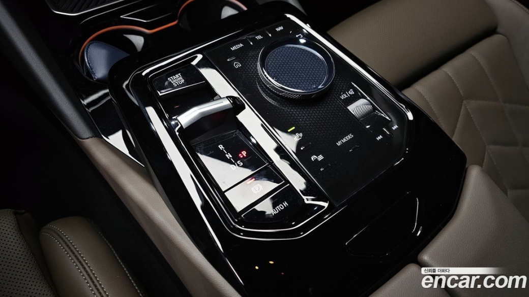 BMW 5-Series 520i M Sport, 2025