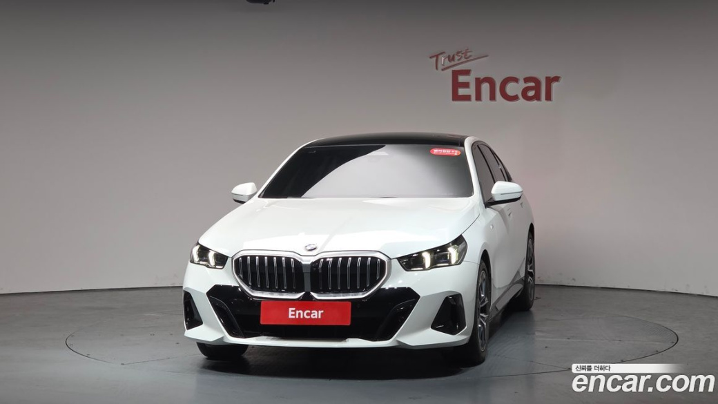 BMW 5-Series 520i M Sport, 2025