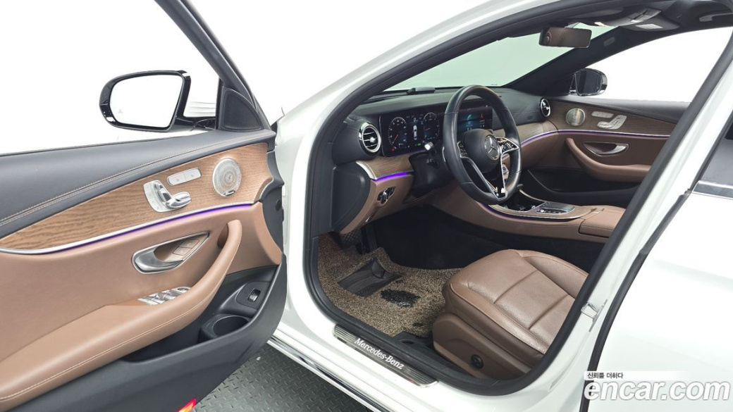 Mercedes-Benz E-Class E220d 4MATIC Exclusive, 2023