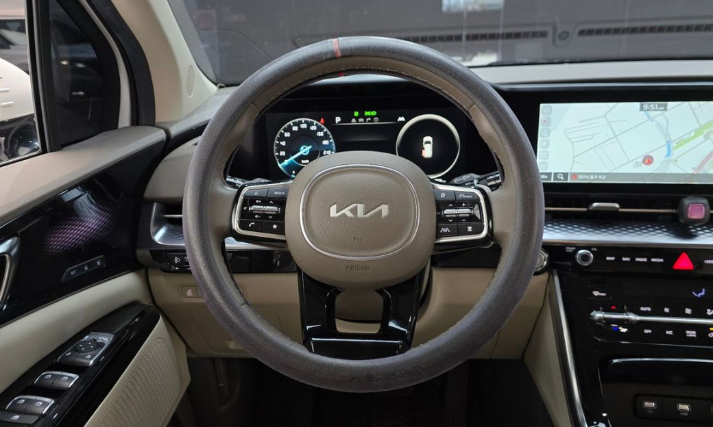 Kia Carnival 7-Seater Hi-Limousine, 2022