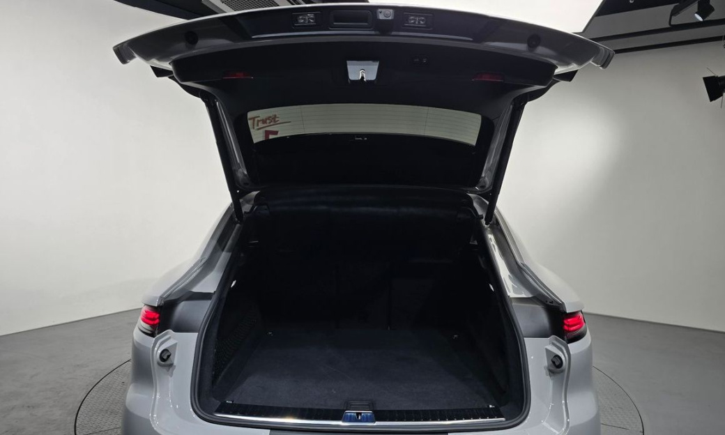 Porsche Cayenne 3.0 Coupe, 2024
