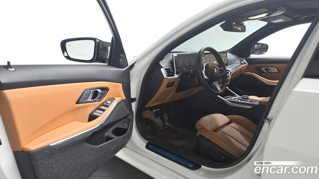 BMW 3-Series 320i M Sport, 2024