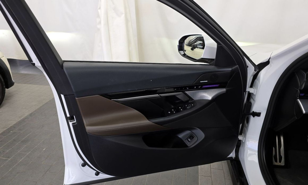 BMW 5-Series 520i M Sport, 2024