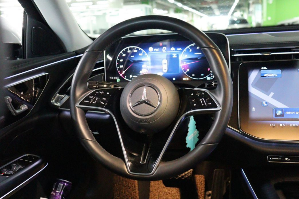 Mercedes-Benz E-Class E200 Avantgarde, 2024