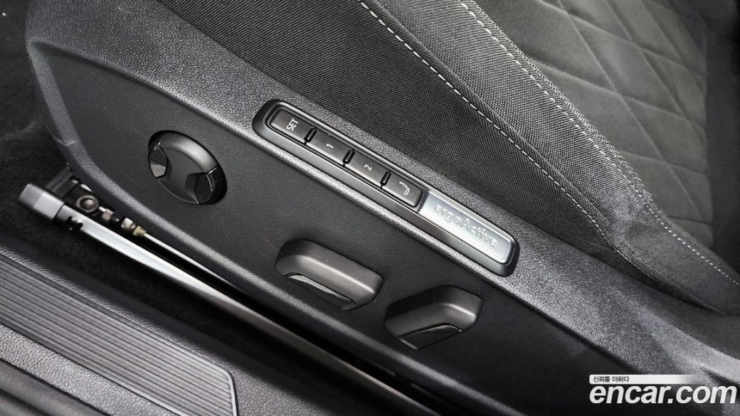 Volkswagen Golf 2.0 TDI Prestige, 2024