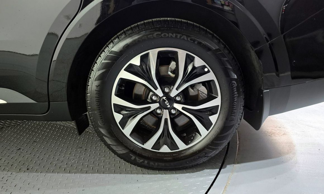 Kia Carnival 11-Seater Signature, 2023