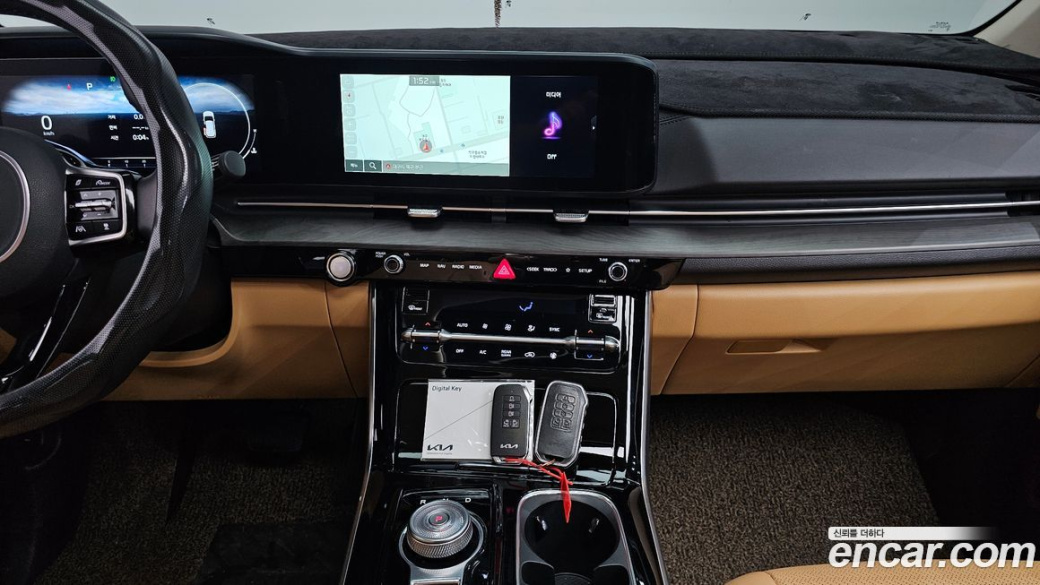 Kia Carnival 9-Seater Signature, 2023
