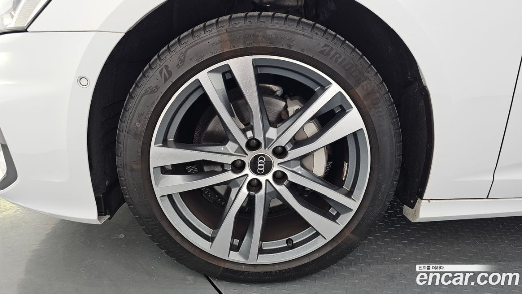 Audi A6 40 TDI Premium, 2021
