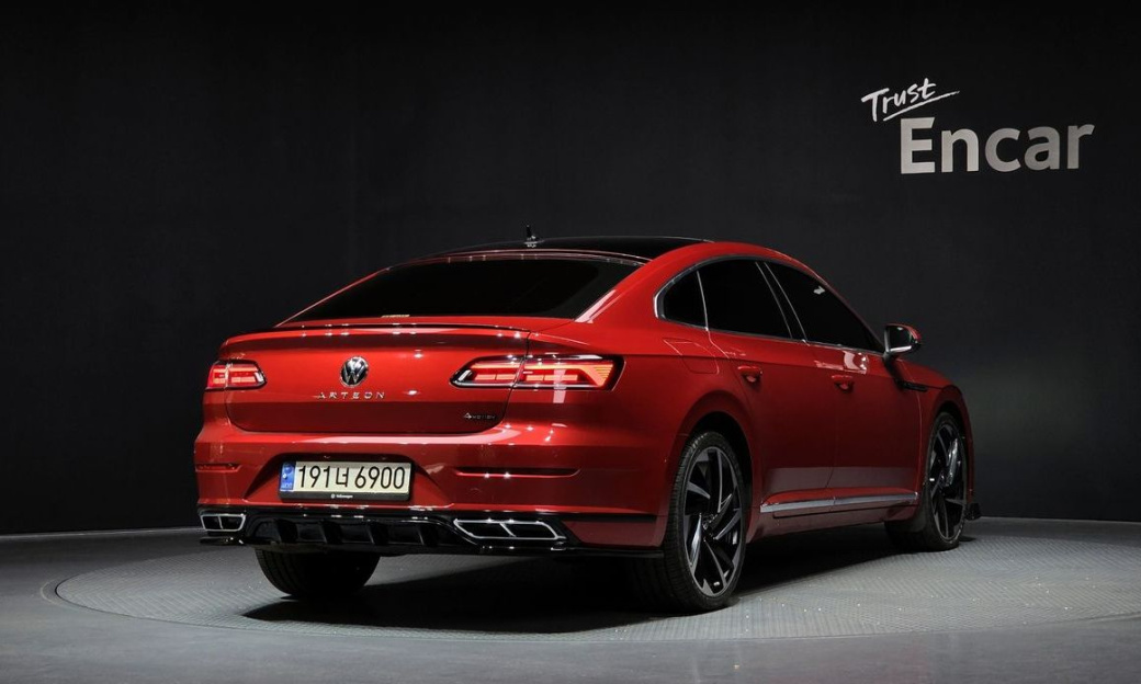Volkswagen Arteon 2.0 TDI R-LIINE 4Motion, 2022