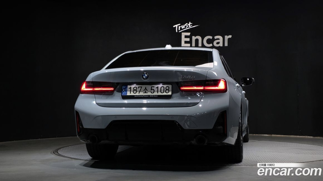 BMW 3-Series 320i M Sport, 2023