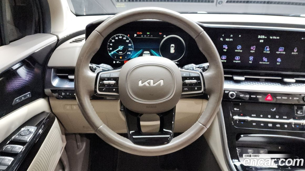 Kia Carnival 7-Seater Hi-Limousine, 2022