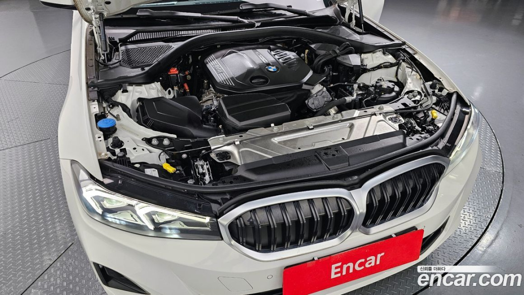 BMW 3-Series 320d Touring, 2023