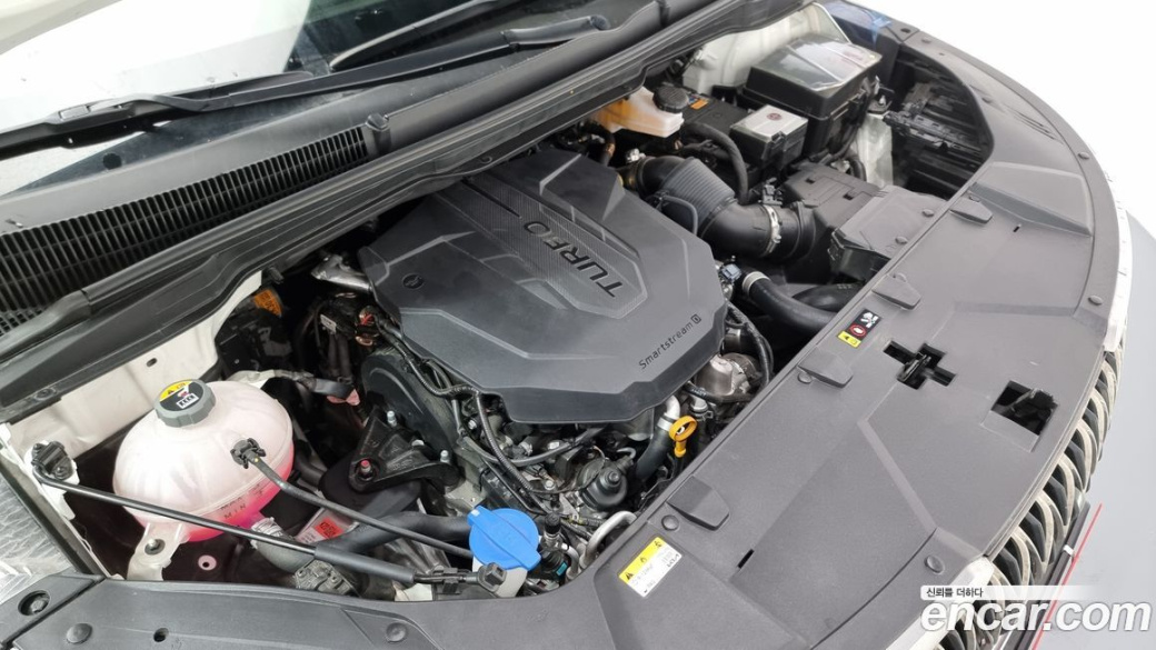 Kia Carnival 7-Seater Signature, 2023