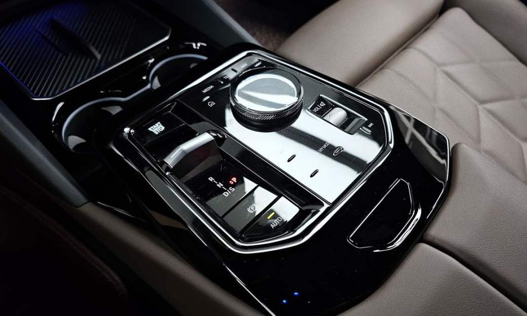 BMW 5-Series 520i M Sport, 2024