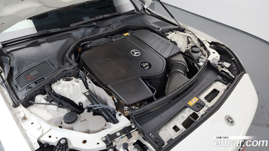 Mercedes-Benz C-Class C300 4MATIC AMG Line, 2023