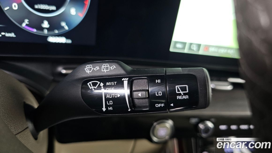 Kia Carnival 9-Seater Signature, 2023