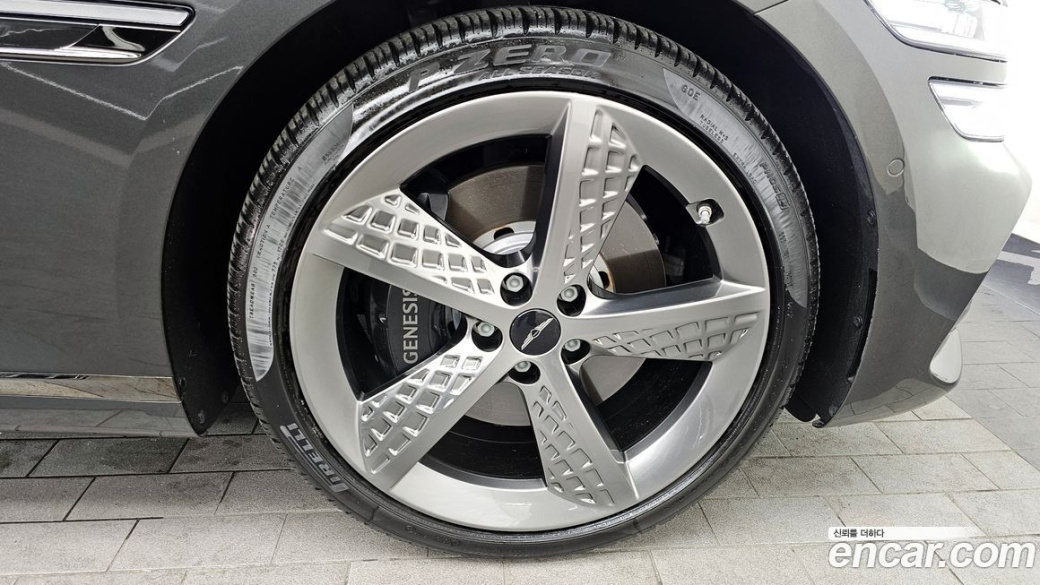 Genesis G80 Gasoline 2.5 Turbo AWD, 2025