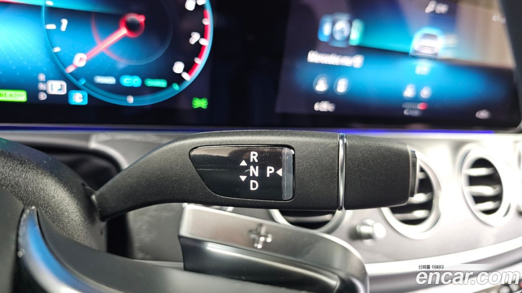 Mercedes-Benz E-Class E350 4MATIC Exclusive, 2023