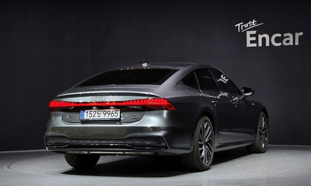Audi A7 55 TFSI Quattro Premium, 2024