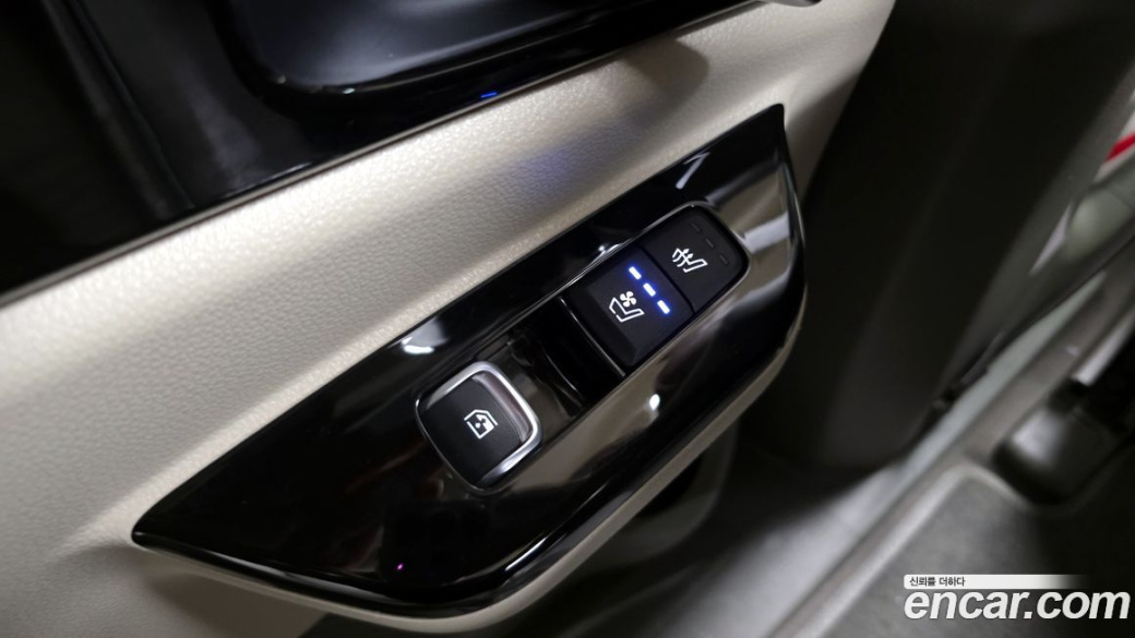 Kia Carnival 9-Seater Noblesse, 2023