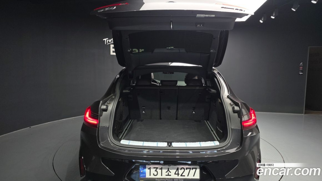 BMW X4 xDrive20i M Sports Pro, 2023