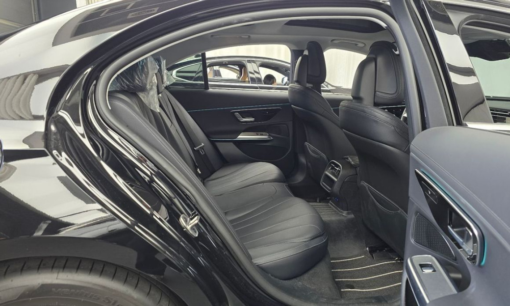 Mercedes-Benz E-Class E200 Avantgarde, 2025